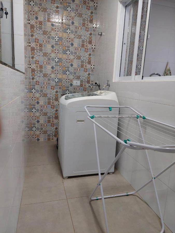 Otimo Apartamento Sobreloja Com Wifi E Estacionamento Incluso Maringá Eksteriør bilde