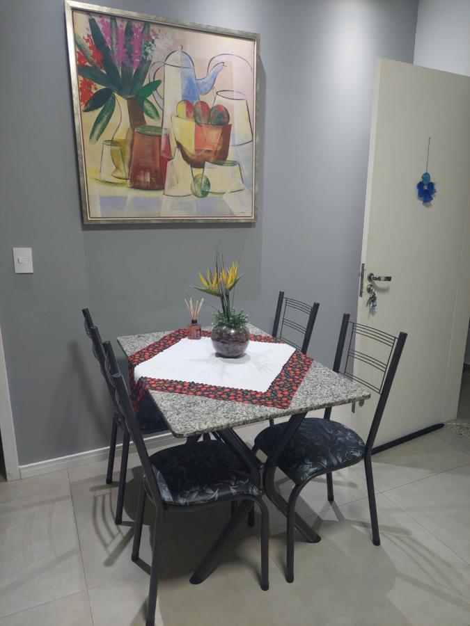 Otimo Apartamento Sobreloja Com Wifi E Estacionamento Incluso Maringá Eksteriør bilde